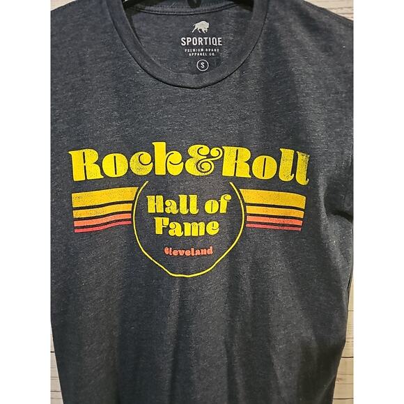 Official Rock & Roll Hall of Fame T-shirt - Picture 2 of 5